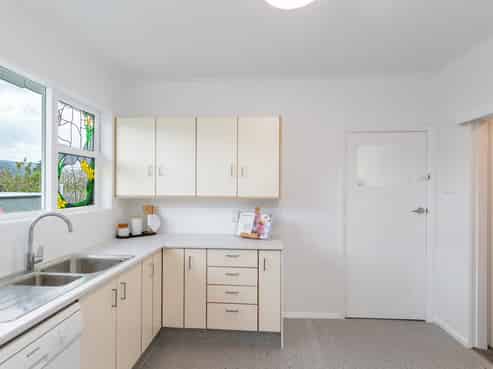 19 Field Street, Silverstream