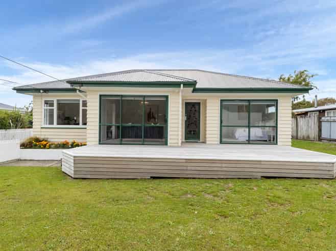 19 Field Street, Silverstream