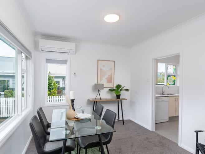 19 Field Street, Silverstream