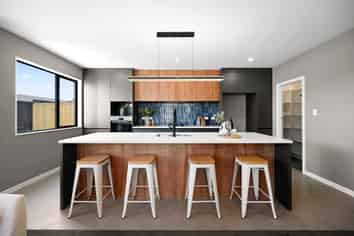 8 Earp Crescent, Chartwell