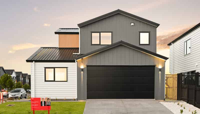 8 Earp Crescent, Chartwell