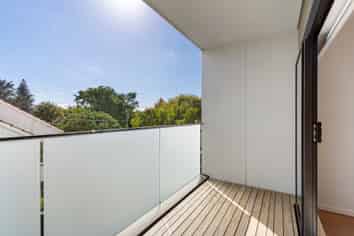 4/21 Erima Avenue, Point England