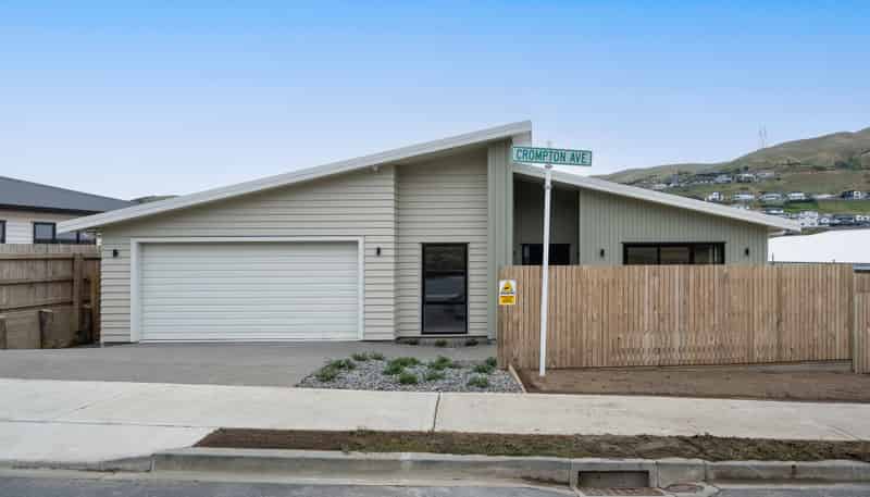 67 Crompton Avenue, Churton Park