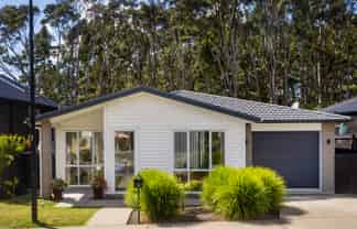 20 Greenwoods Close, Titirangi