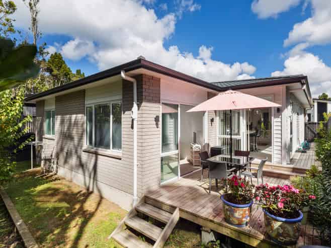 20 Greenwoods Close, Titirangi