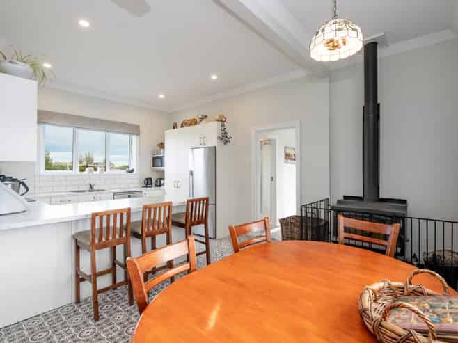 411 Flora Road East, Makarewa