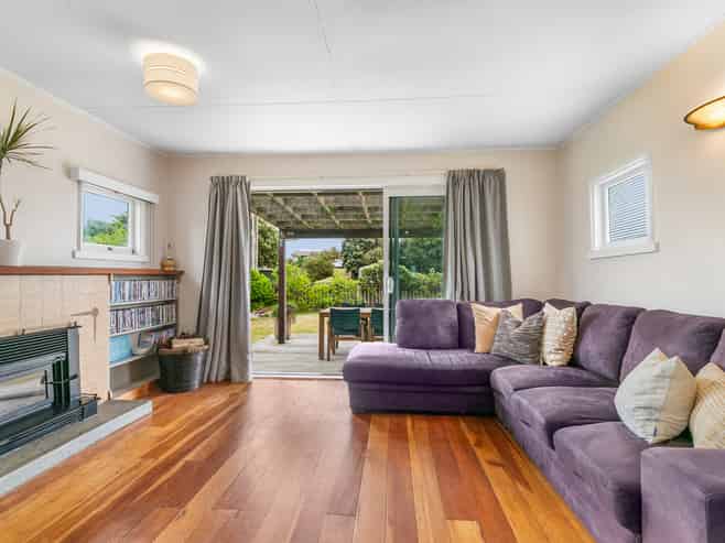 86 Rua Avenue, Waitarere Beach