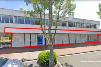 OPEN PLAN RETAIL WITH MASSIVE FRONTAGE
