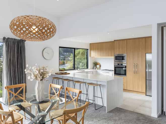 6 Ramahana Road, Huntsbury