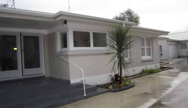 79 Turret Road, Avenues