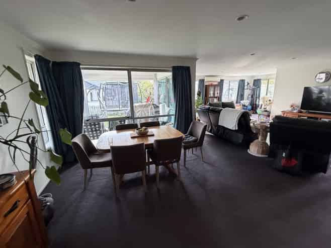 23 Christobel Circle, Huntington