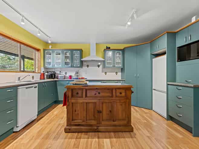 2359 South Eyre Road, West Eyreton