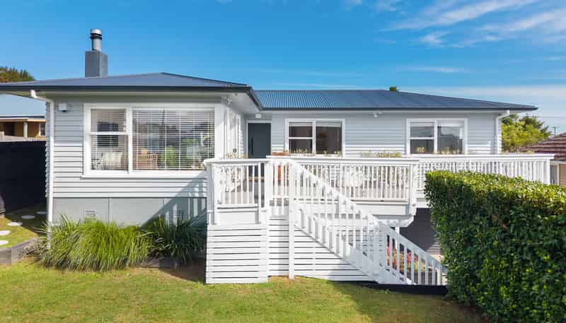 6 Japonica Drive, Beach Haven
