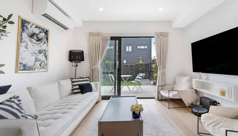 54 Whakatupu Road, Flat Bush