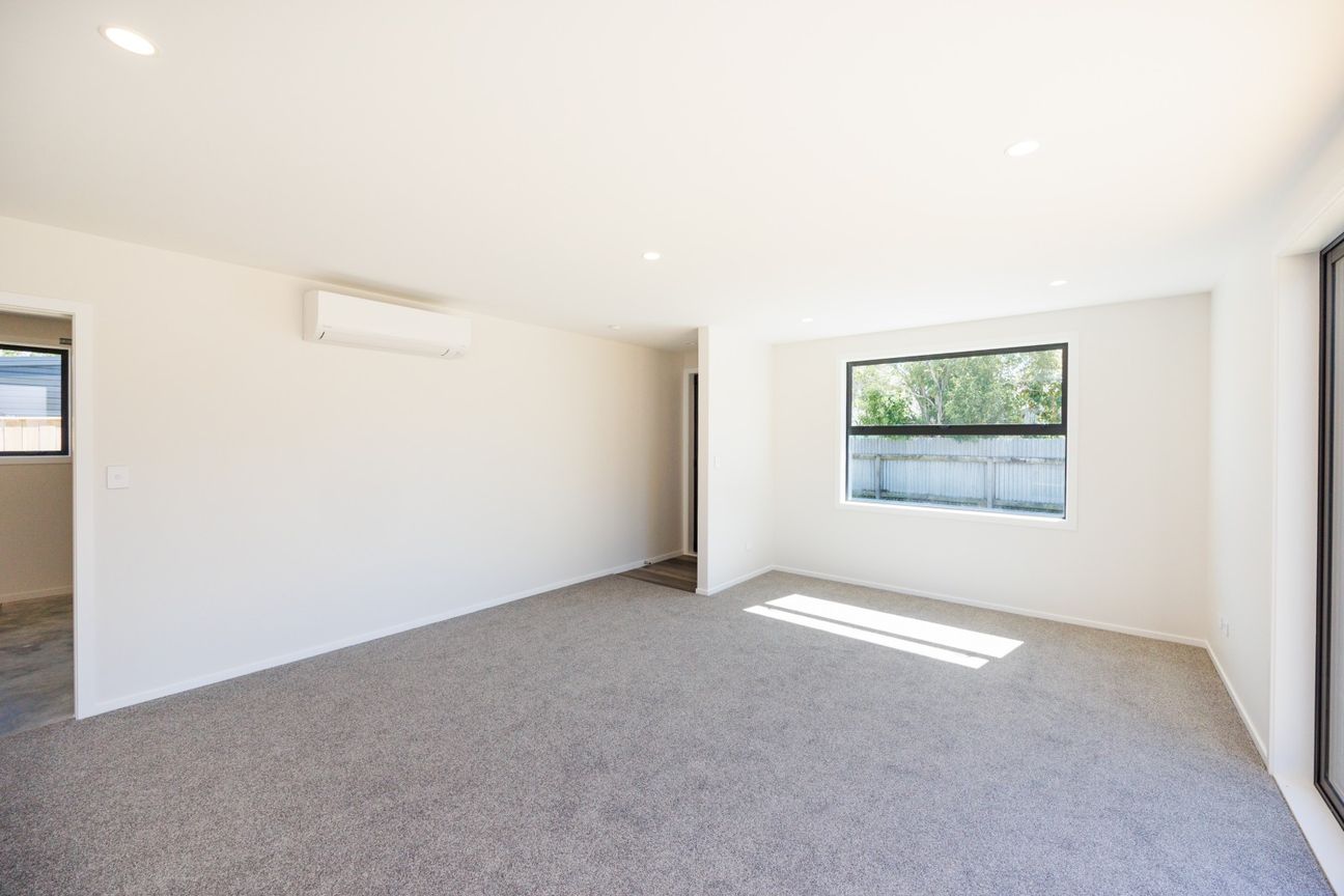 MODERN LIVING WITH ROOM TO ADD VALUE - Aanzicht 4
