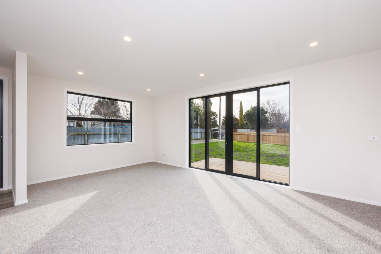 MODERN LIVING WITH ROOM TO ADD VALUE - Aanzicht 6