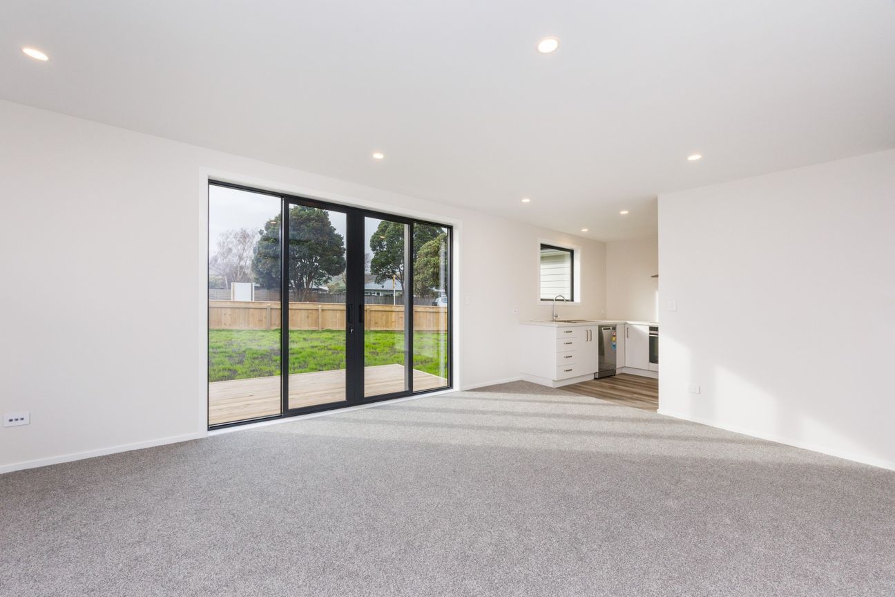MODERN LIVING WITH ROOM TO ADD VALUE - Aanzicht 5