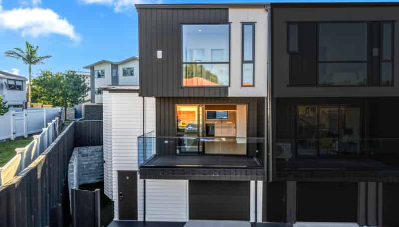 17B&E John Jennings Drive, Oteha