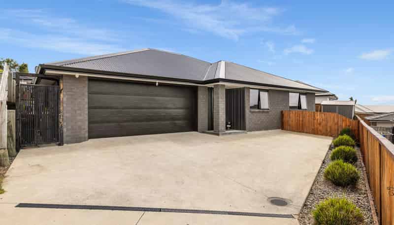 4 Petariki Way, Pyes Pa