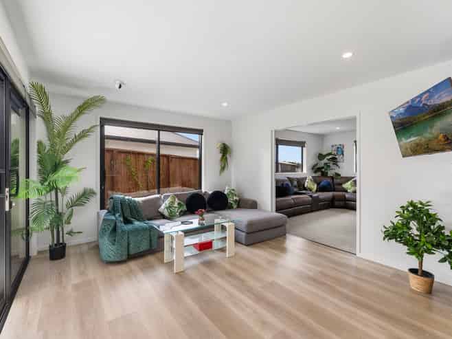 4 Petariki Way, Pyes Pa