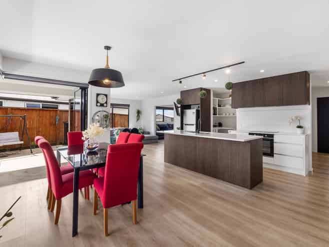 4 Petariki Way, Pyes Pa