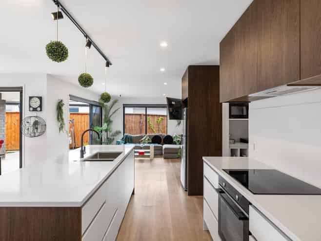 4 Petariki Way, Pyes Pa