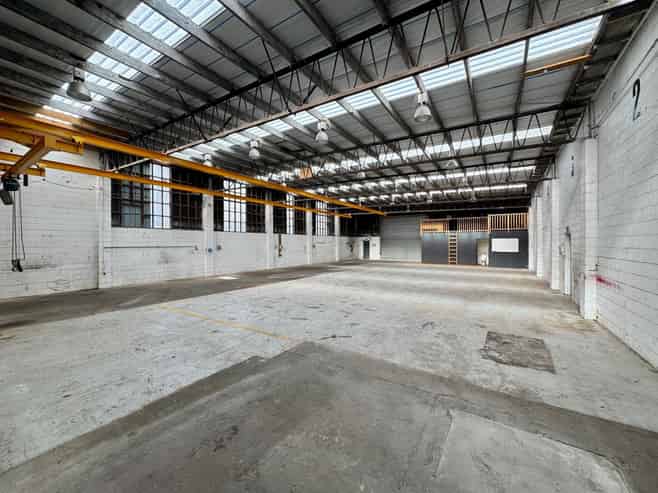 Warehouse with yard and gantry crane