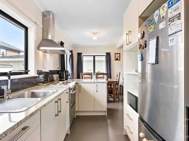 4 Mckean Avenue, Manurewa