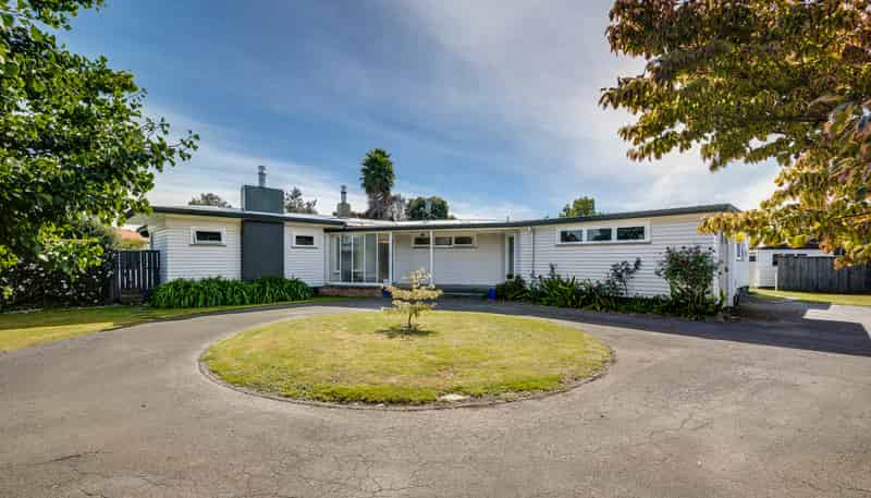 509A Frederick Street West, Mahora