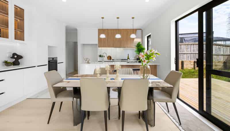 32 Tannaghmore Drive, Flat Bush