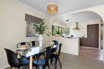 2 Brydon Way, THE WOOD