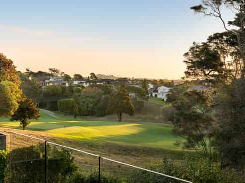 2/159 Norman Lesser Drive, Saint Johns