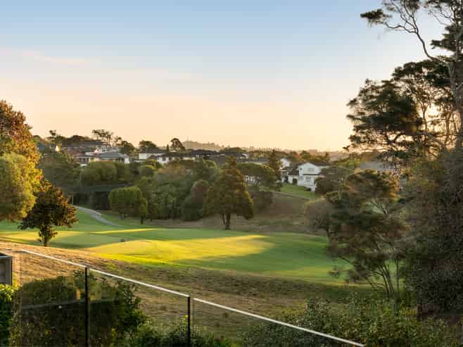 2/159 Norman Lesser Drive, Saint Johns