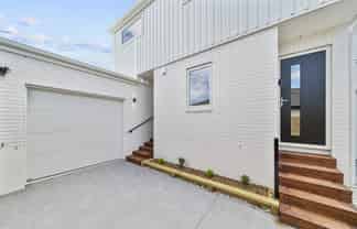3/16 Bass Street, Woolston