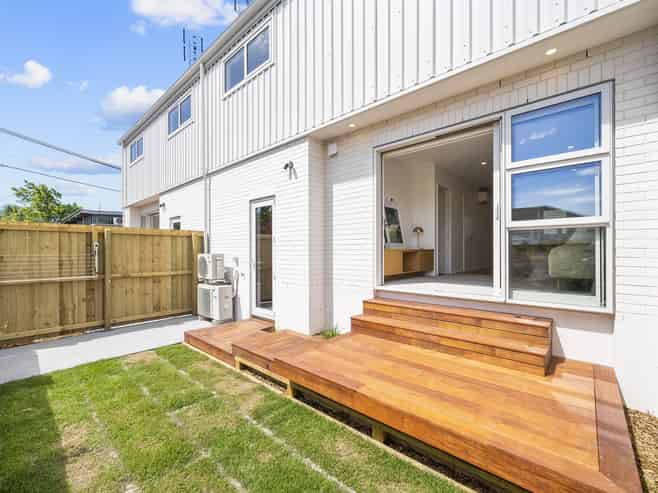 3/16 Bass Street, Woolston