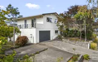 1 Lovat Street, Havelock North