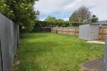 14 Newall Ave, Bryndwr