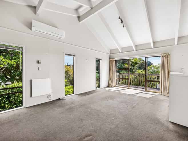 b/13 Muritai Road, Milford