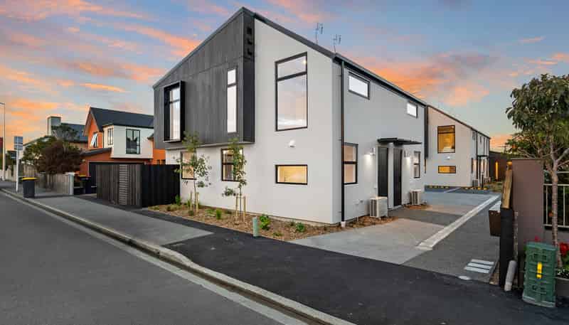 4/172 Colombo Street, Sydenham