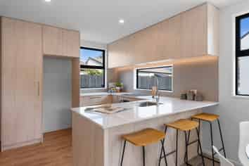 4/172 Colombo Street, Sydenham