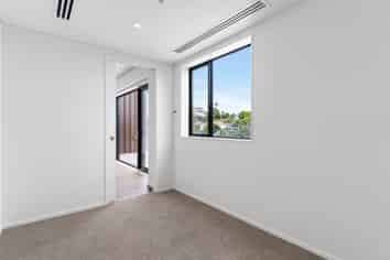 311/ Meadowbank Road, Meadowbank