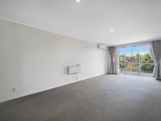 2D/51B Princes Street, Onehunga