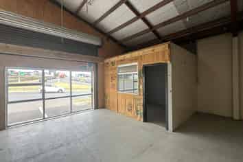 High-Profile Corner Workshop | Miro / Matai Street