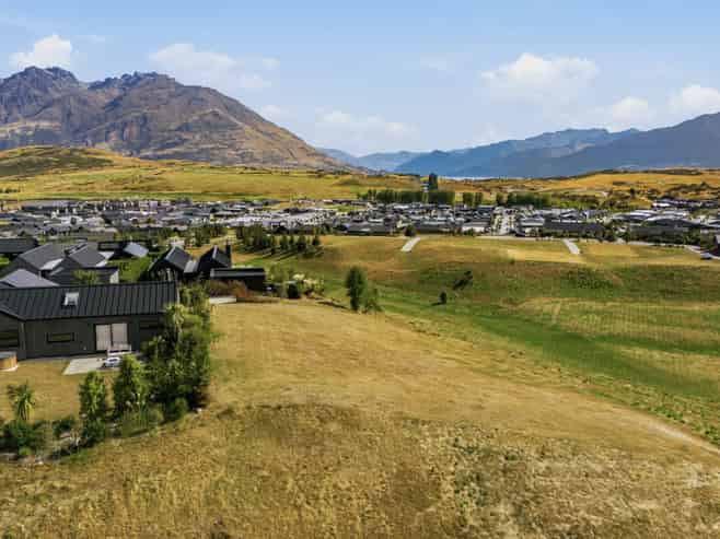 6 Wanderer Lane, Jacks Point