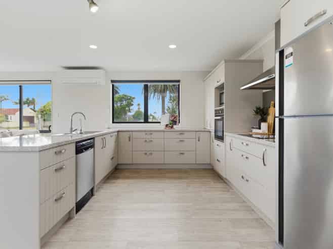 2 Beachwater Drive, Papamoa