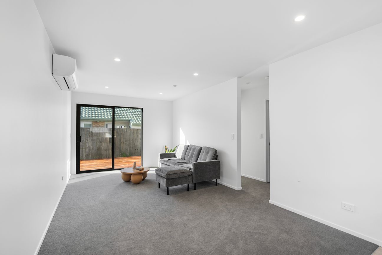 Brand New Homes With Garages (Not Like Others!) - Mehr