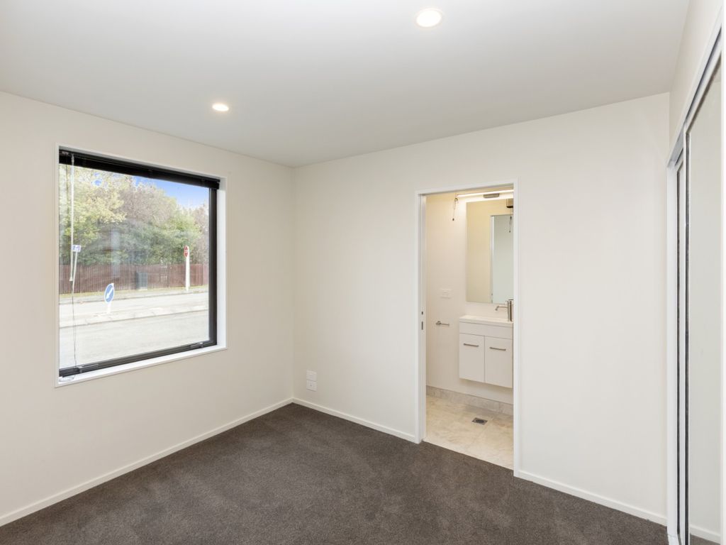 Purpose-built student rentals, 6% plus return - View 3