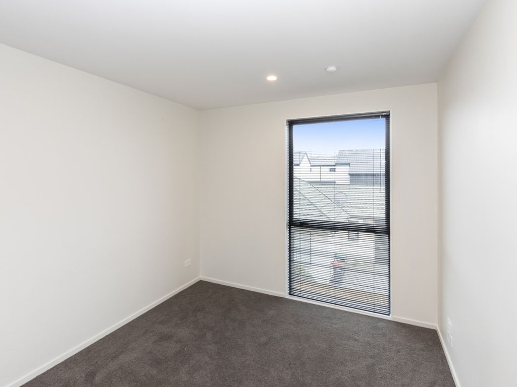 Purpose-built student rentals, 6% plus return - View 5