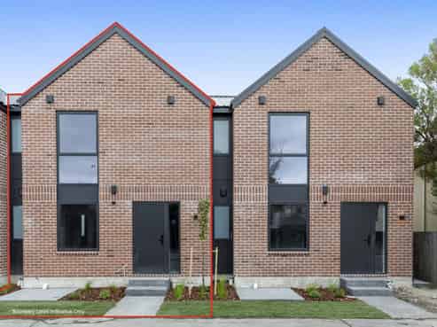2/54 Division Street, Riccarton