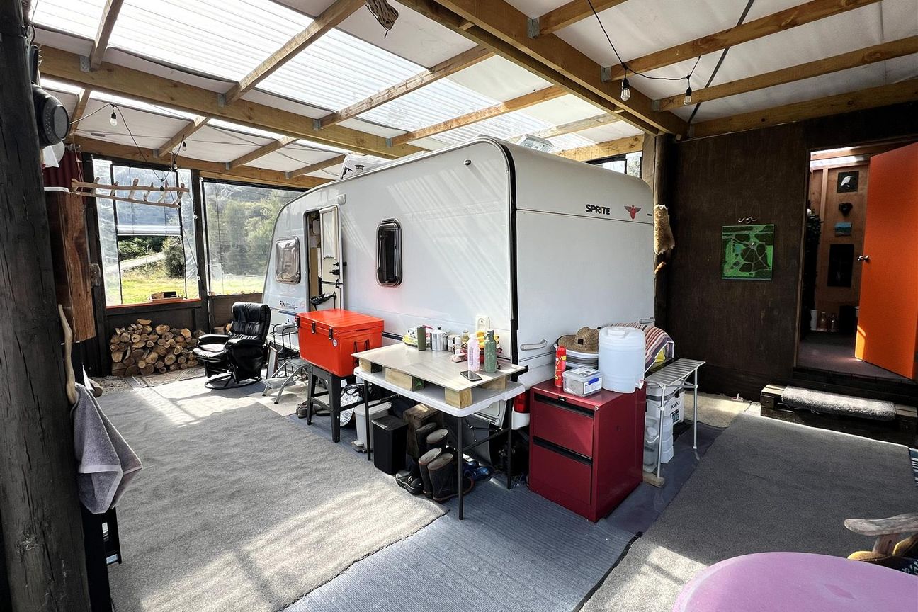 PEACEUL OFF-GRID ESCAPE - Więcej